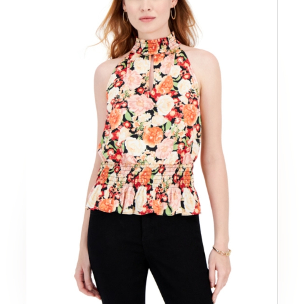 Smocked sleeveless summer floral top with keyhole neckline front & back. Size XL